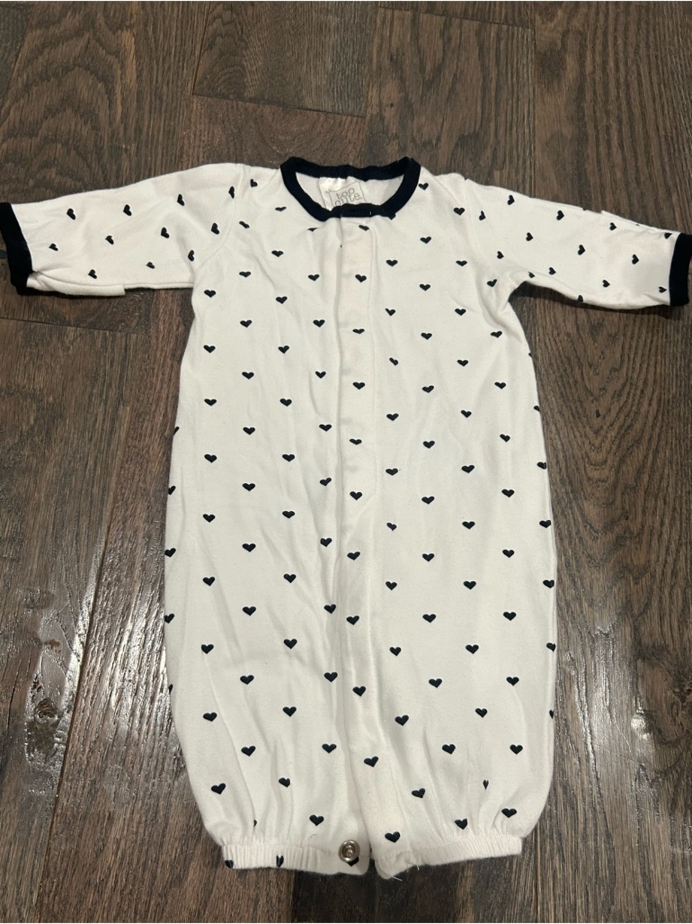 Too Cute White Baby Sleep Converter Gown with Black Hearts size newborn